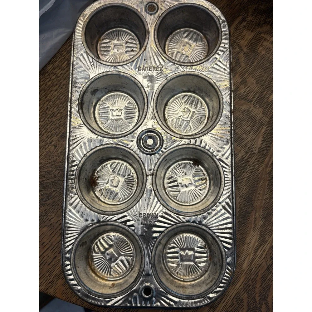 Vintage Bakerex Crown Ware Muffin Cupcake Pan Starburst Pattern Baking Dish 8